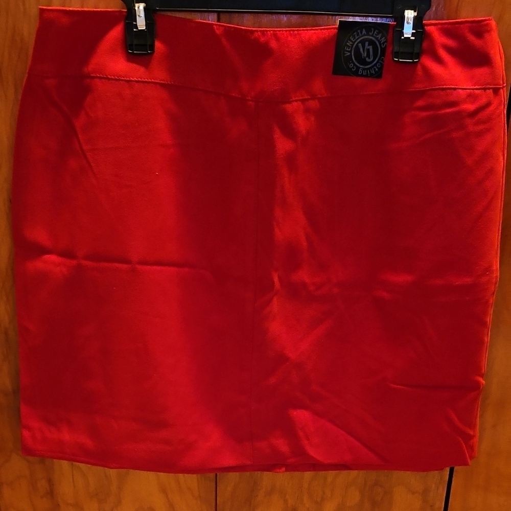 18.5 Inch Skirt